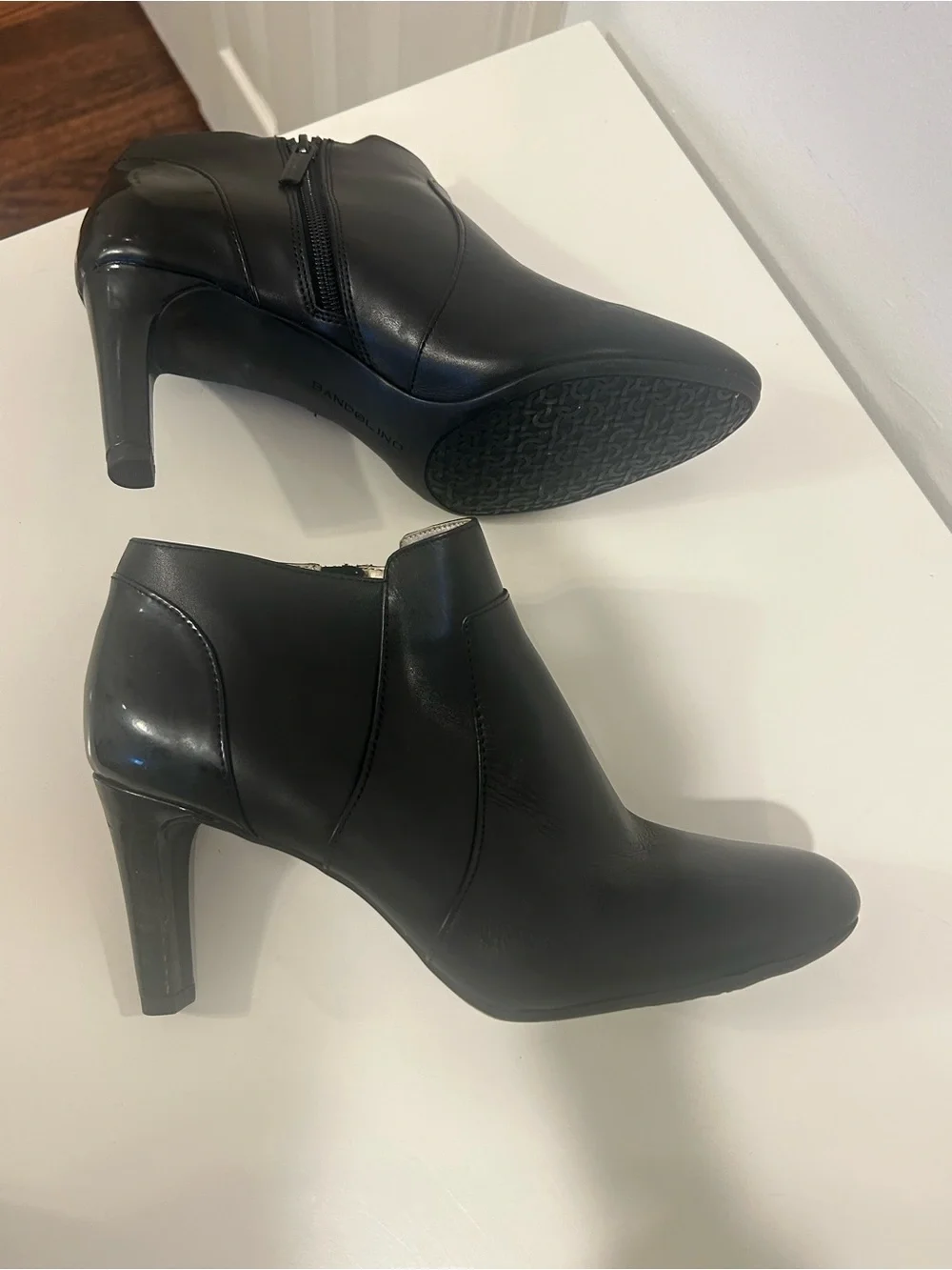 Bandolino B Flexible sleek black